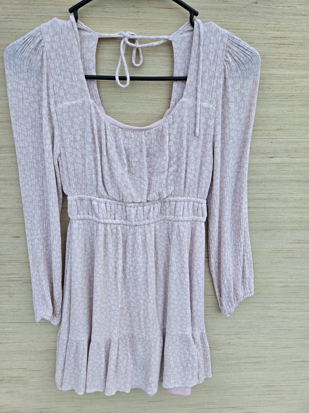 Women’s Light Pink Long Sleeve Smocked Waist Dress